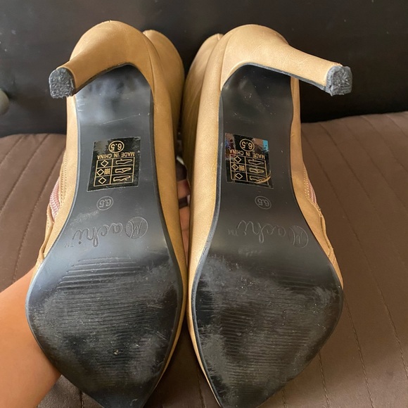 Beige booties - Picture 4 of 7